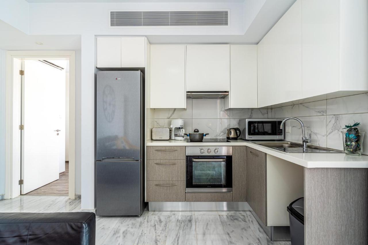 Oyster 1-Br Apt In Larnaca Exteriör bild